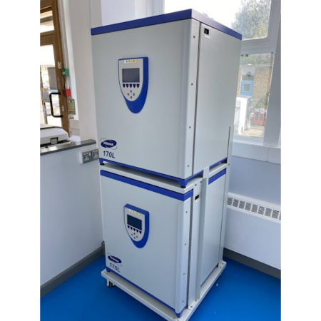 Stacking kit GS Biotech lower for 220l units, with castors